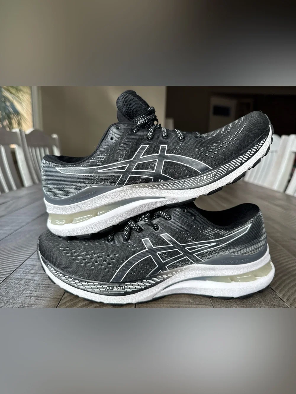 ASICS Gel-Kayano 28 Black/White Running Sneakers Women's Size 8.5